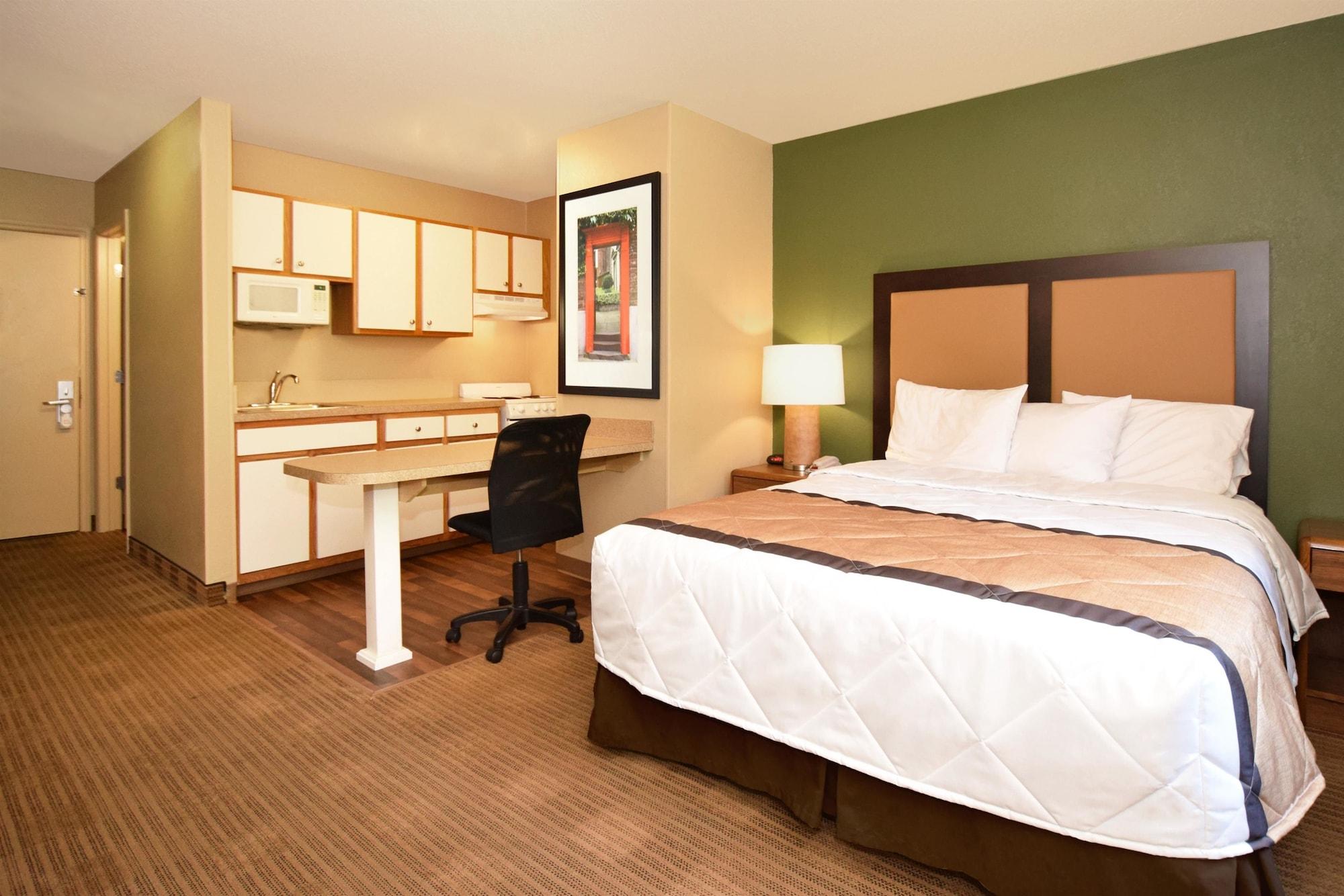 Extended America Select - Dallas -