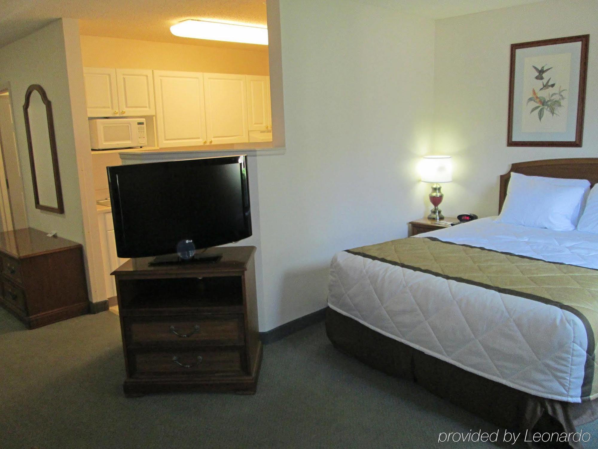 Extended America Select - Dallas -